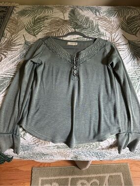 Lucky Brand Olive Green Lace-Trim Long Sleeve Tee